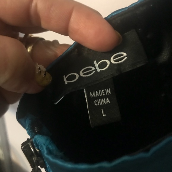 Beautiful Bebe Victorian puffy dress - Picture 5 of 5